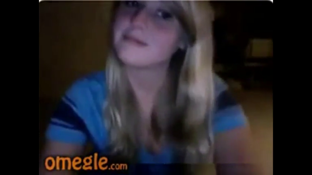 [Omegle] Long-haired Blonde Shows Tits & Ass